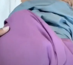 Di Pake Bareng Bareng Ukhty Jilbab Ungu Desah Kenceng