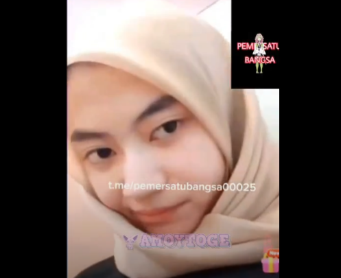 Jilbab Cantik Live Di Livu Malah Sange Liat Kontol Gede